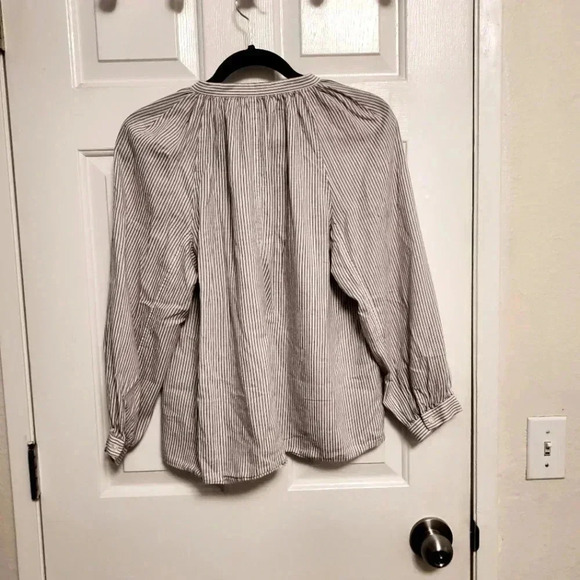 Lucky Brand Button up shirt - Picture 2 of 4